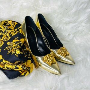 Versace Medusa Head Palazzo Tribute Gold Metallic Leather Pumps
